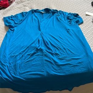 Avenue size 14/16 dressy blouse short sleeve